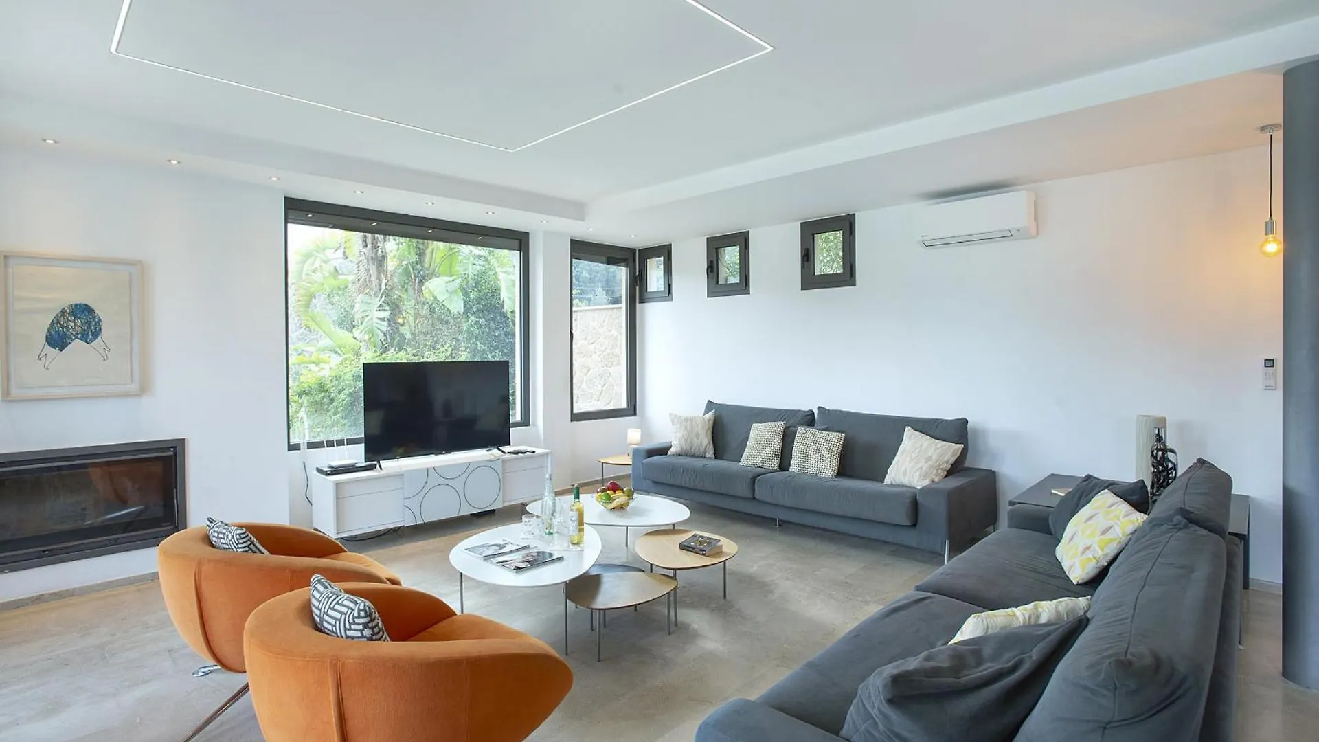 Owl Booking Villa Tereu - Luxury Retreat With Mountain Views Польенса
