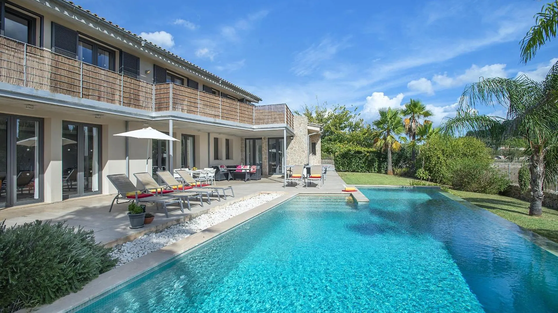 Owl Booking Villa Tereu - Luxury Retreat With Mountain Views Польенса